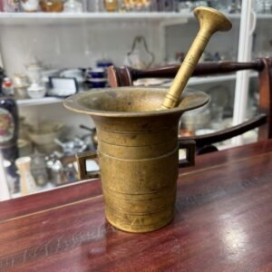 Mortero de bronce