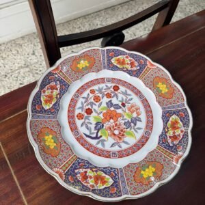 Fuente de porcelana oriental