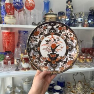 Plato porcelana SAJI pintado a mano con oro