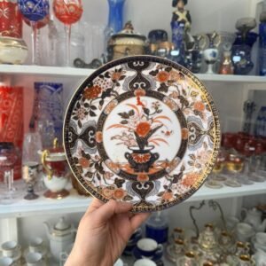 Plato porcelana SAJI pintado a mano con oro