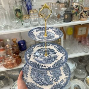 Triolet 3 niveles con platos ingleses de colección