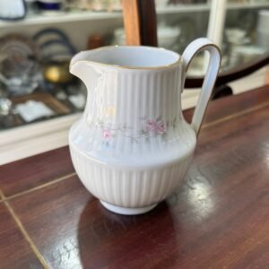 Lechera porcelana tsuji