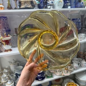 Fuente de vidrio prensado ambar