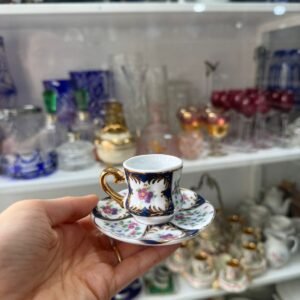 Dúo de café petit de colección de porcelana