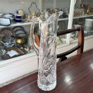 Jarra de cristal tallado