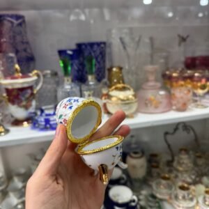 Huevo de porcelana