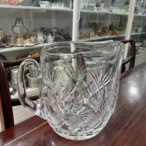 Jarra de cristal súper tallado grande con pico vertedor