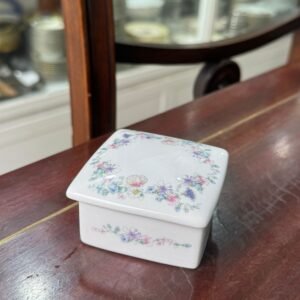 Cofre WEDGWOOD bone china england