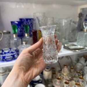 Florero violetero de cristal tallado