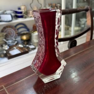 Florero de cristal estilo QUERANDI rubi