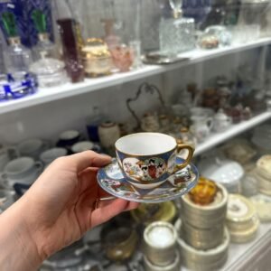 Dúo de café de colección porcelana japonesa pintada a mano con oro