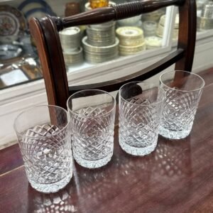 Set de 4 vasos de cristal tallados