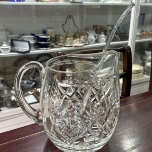 Jarra grande de cristal súper tallado con cucharon de cristal