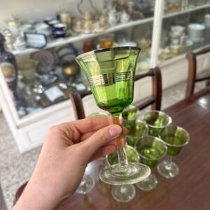 Juego de 10 copas verdes con guarda plateada