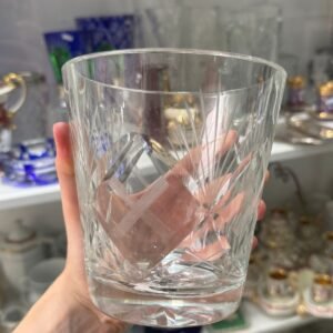 Hielera de cristal tallado