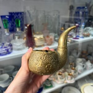 Cenicero en forma de pipa de bronce
