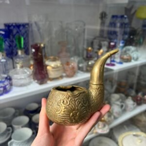 Cenicero en forma de pipa de bronce