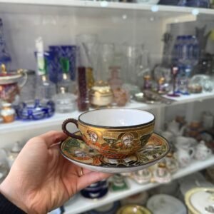 Dúo de té porcelana oriental satsuma pintado a mano con oro