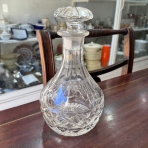 Botellón de cristal tallado