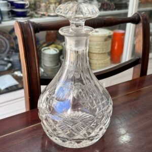 Botellón de cristal tallado