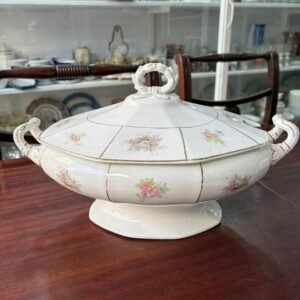 Gran sopera inglesa MYOTT