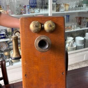 Telefono antiguo de pared