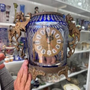 Reloj de cristal tallado azul con monturas de bronce