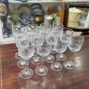 Juego de 12 copas de licor de cristal
