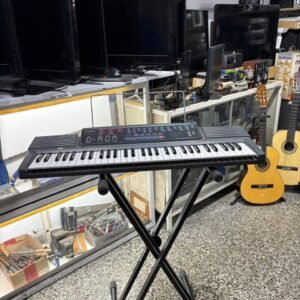 Teclado CASIO tk- 500 5 octavas 100 ritmos 100 sonidos con transformador  61 teclas
