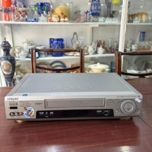 Videocasetera SONY VHS SLV- L86HF 6 cabezas estereo con su control remoto