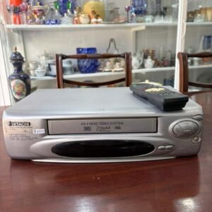 Videocasetera HITACHI con su control remoto VT- M766