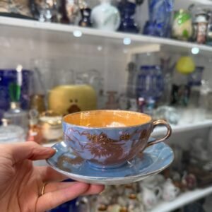 Dúo de té porcelana oriental con dragones en relieve
