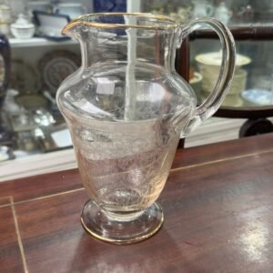 Jarra con dorado
