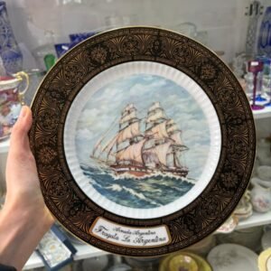 Plato fragata la argentina porcelana tsuji