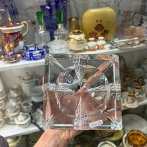 Exquisito cenicero de cristal