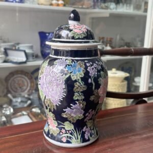 Potiche oriental