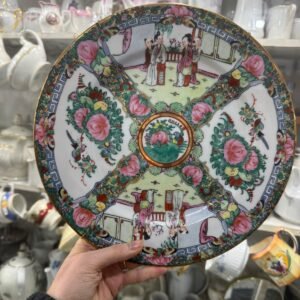 Plato porcelana oriental pintado a mano con oro