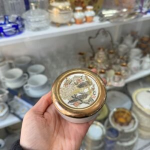 Cofre porcelana con oro