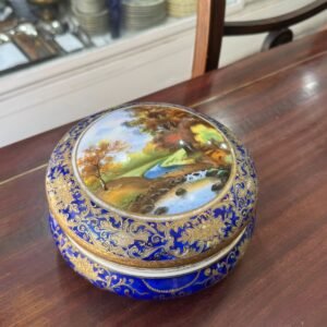 Cofre porcelana NORITAKE pintado a mano con oro