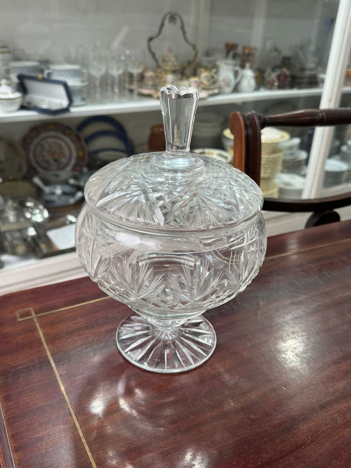 Caramelera o bombonera de cristal súper tallado - Imagen 2