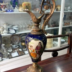Anfora azul cobalto con bronce