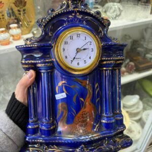 Reloj azul cobalto