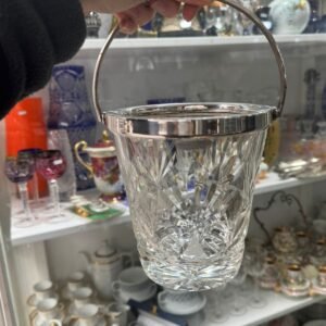 Hielera de cristal súper tallado con platería