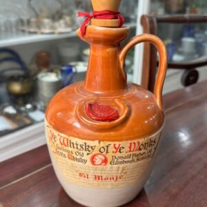 Botellón de whisky retro