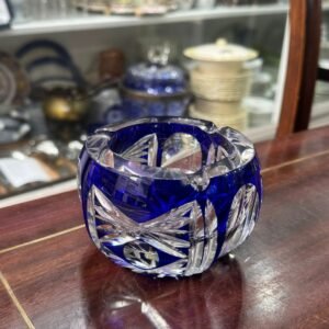 Cenicero de cristal súper tallado azul