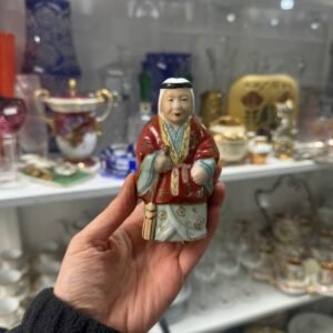 Figura porcelana oriental