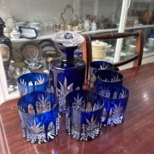 Exquisito botellón con 6 vasos de cristal súper tallado azul
