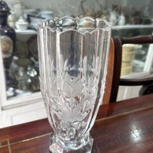 Florero de vidrio antiguo