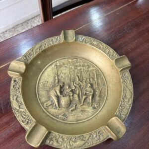 Cenicero de bronce