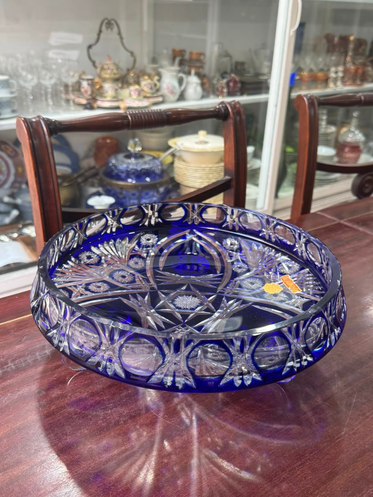 Exquisito centro de mesa cristal súper tallado con patitas en forma de rulitos - Imagen 4